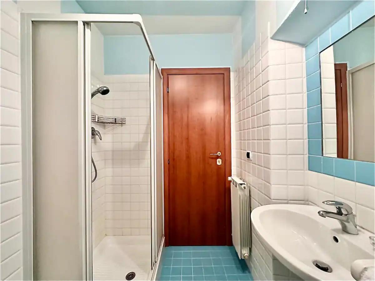 Raffaelli Rooms Travel Florence Close San Frediano ภายนอก รูปภาพ